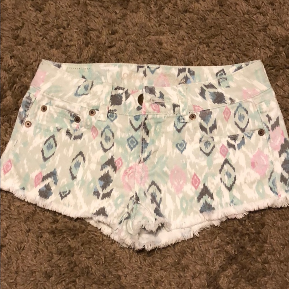 American Eagle Fun Print Jean Shorts - Picture 1 of 3